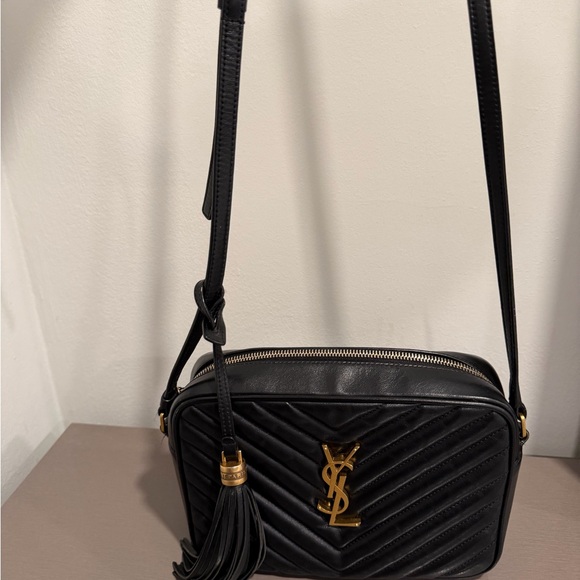 Yves Saint Laurent Black Chevron Crossbody Bag - Picture 6 of 15